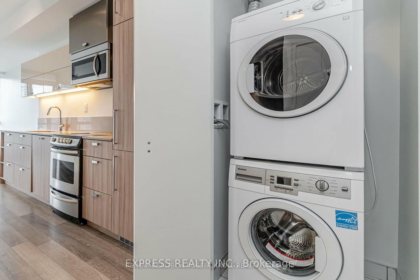 290 Adelaide Street W, Unit 1008 thumbnail 17