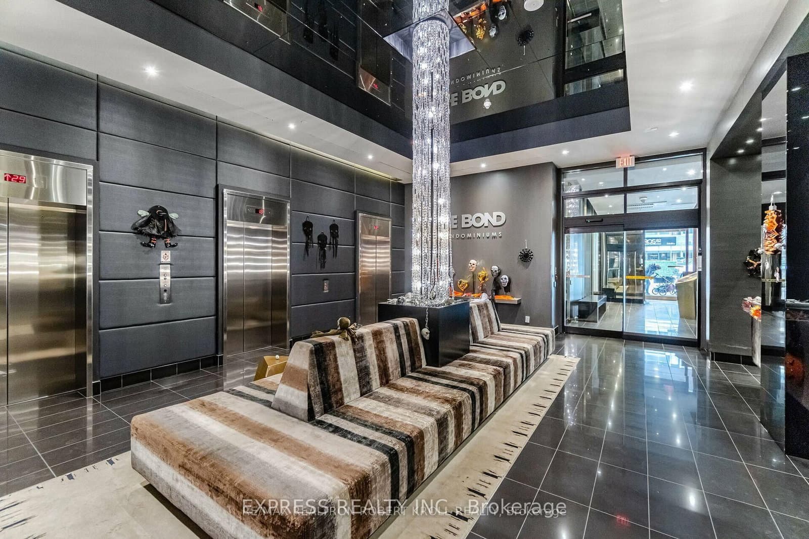 290 Adelaide Street W, Unit 1008 thumbnail 3