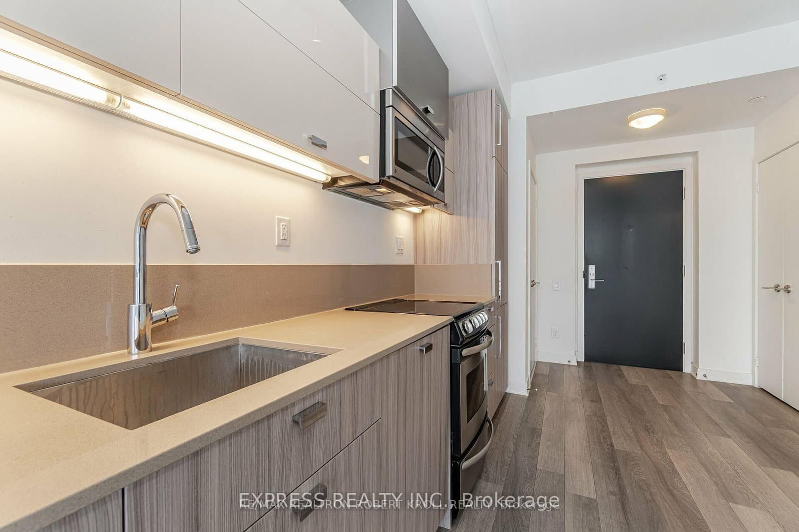 290 Adelaide Street W, Unit 1008 thumbnail 8