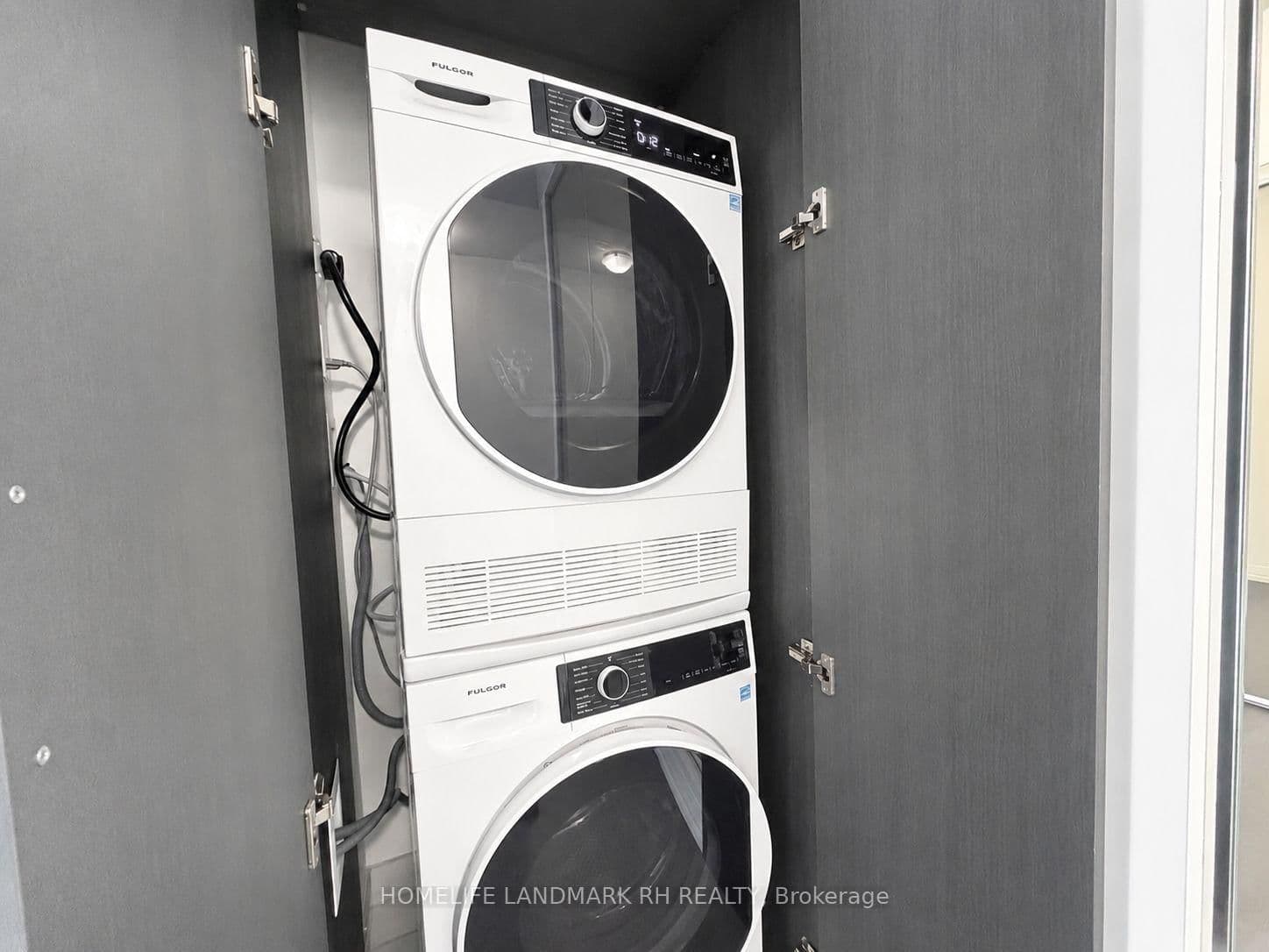 400 King Street W, Unit 619 thumbnail 11
