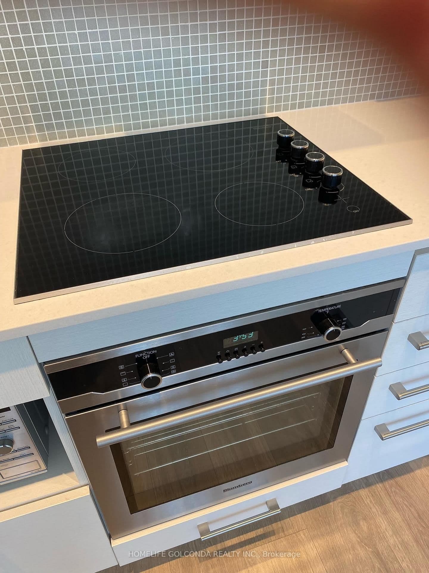 87 Peter Street, Unit 1813 thumbnail 5