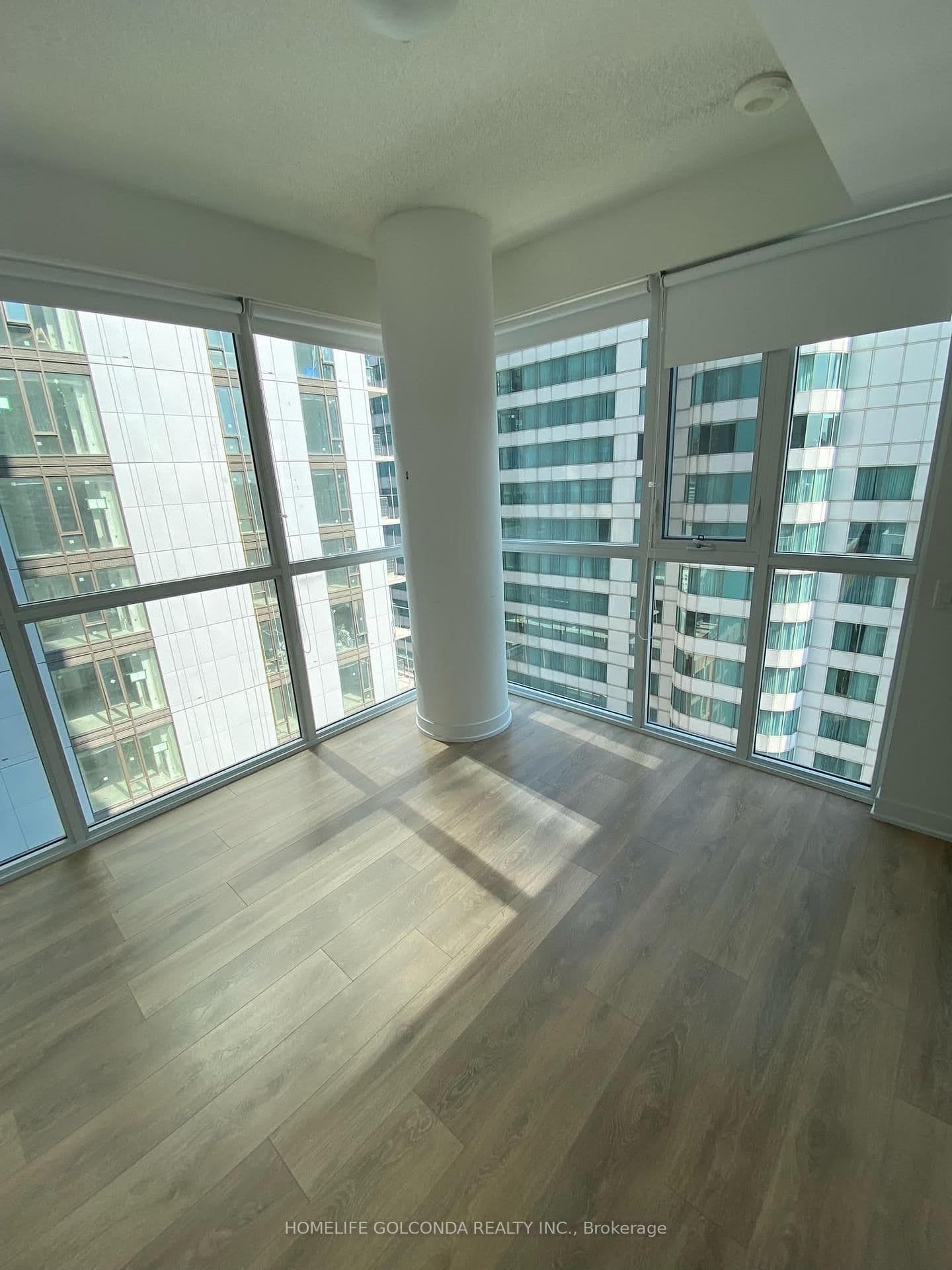87 Peter Street, Unit 1813 thumbnail 9