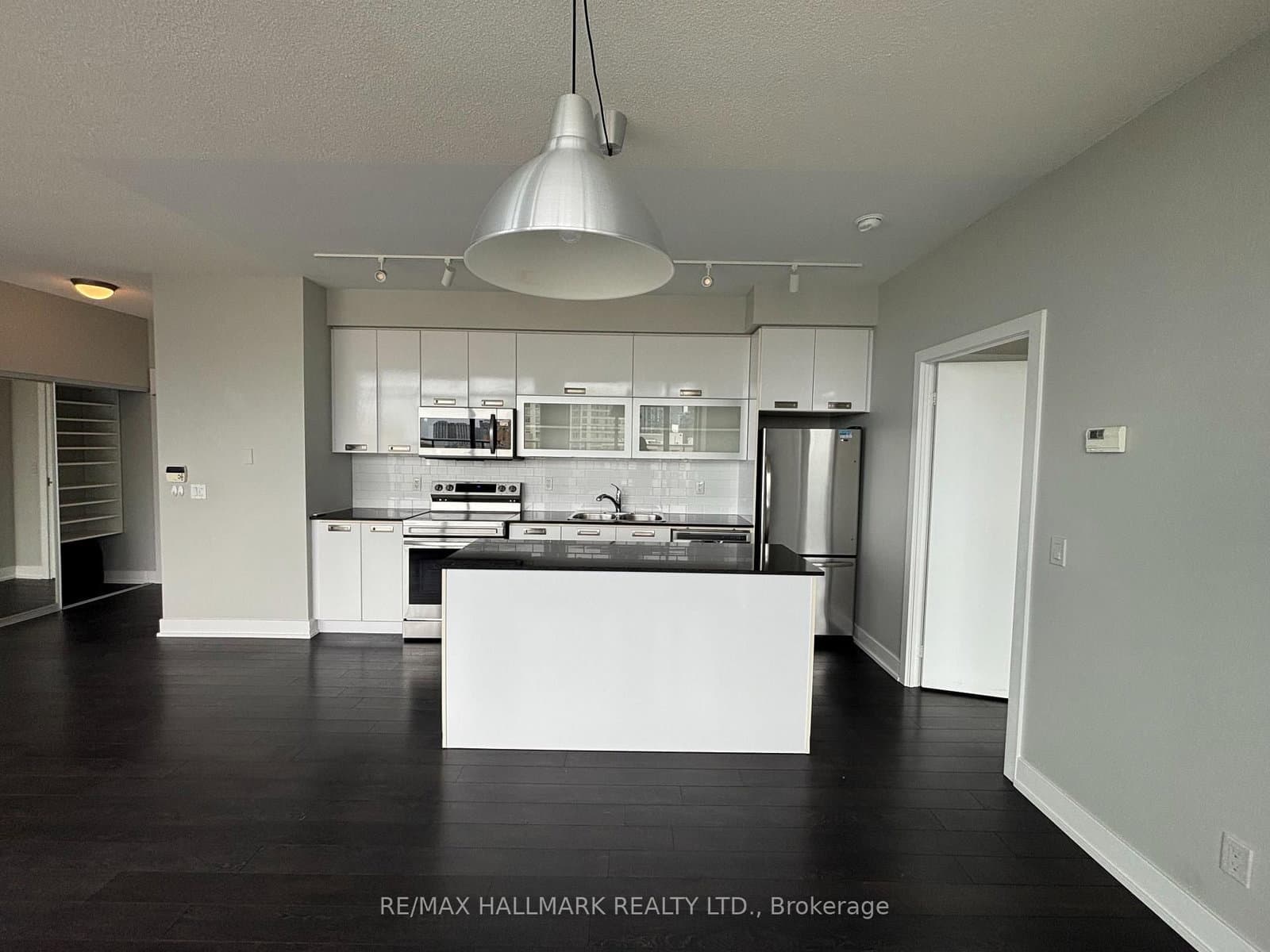 90 Stadium Road, Unit 905 thumbnail 10