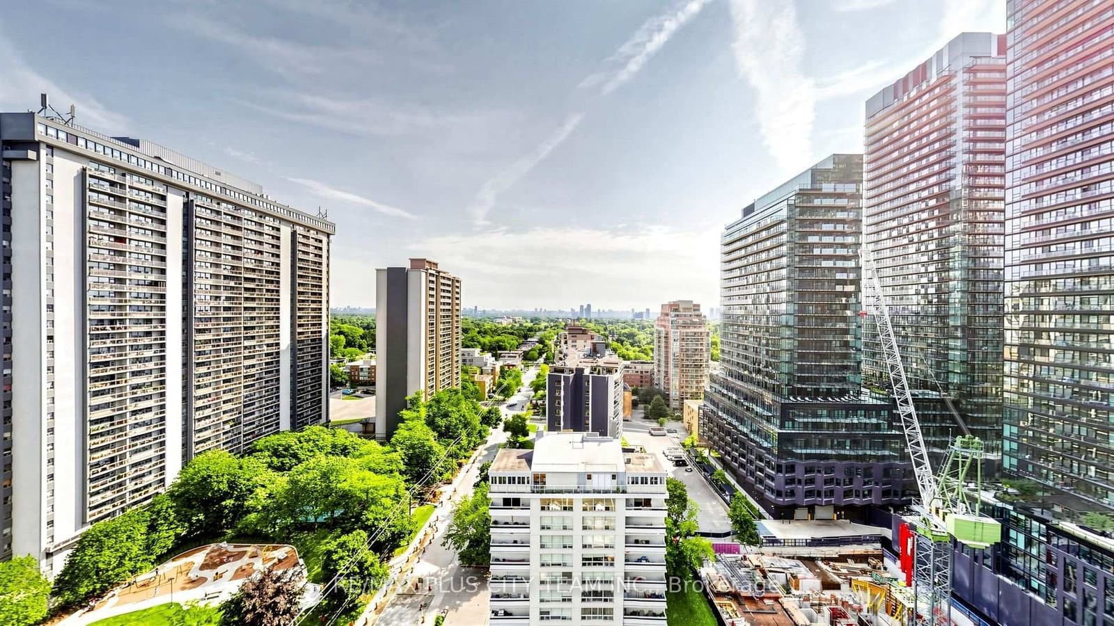 109 Erskine Avenue, Unit 1703 thumbnail 16