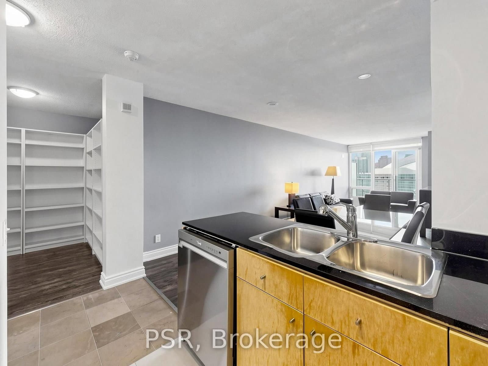 373 Front Street W, Unit 2006 thumbnail 12