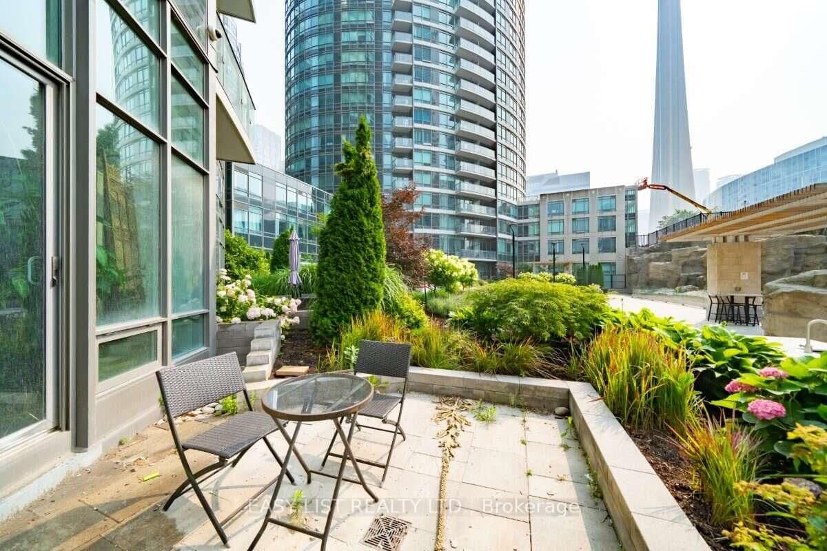 373 Front Street W, Unit 101 thumbnail 2