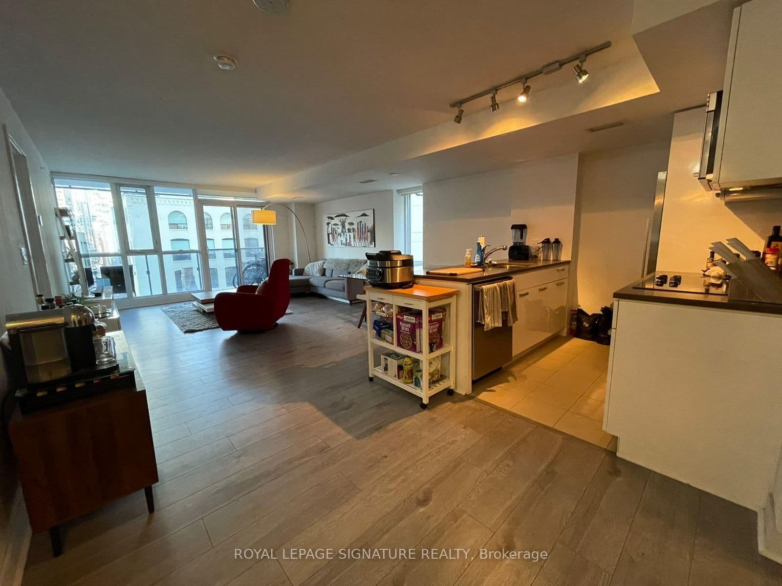 295 Adelaide Street W, Unit 414 thumbnail 13