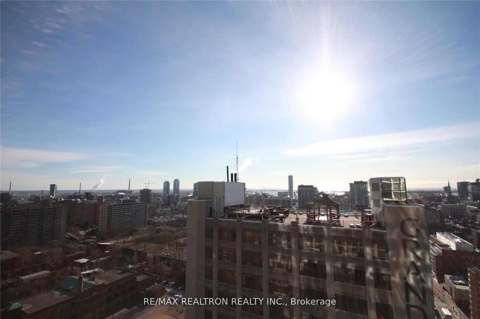 181 Dundas Street E, Unit 2507 thumbnail 12