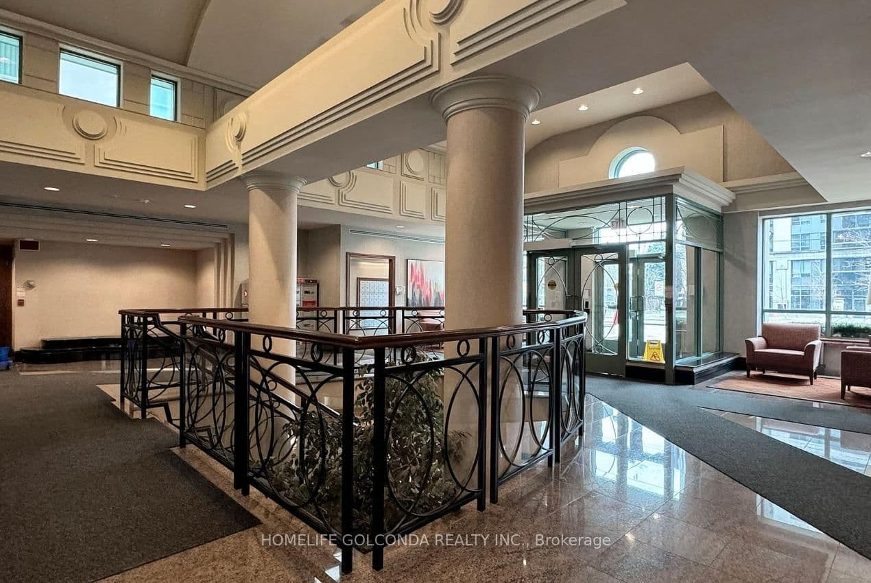 39 Pemberton Avenue, Unit 416 thumbnail 2