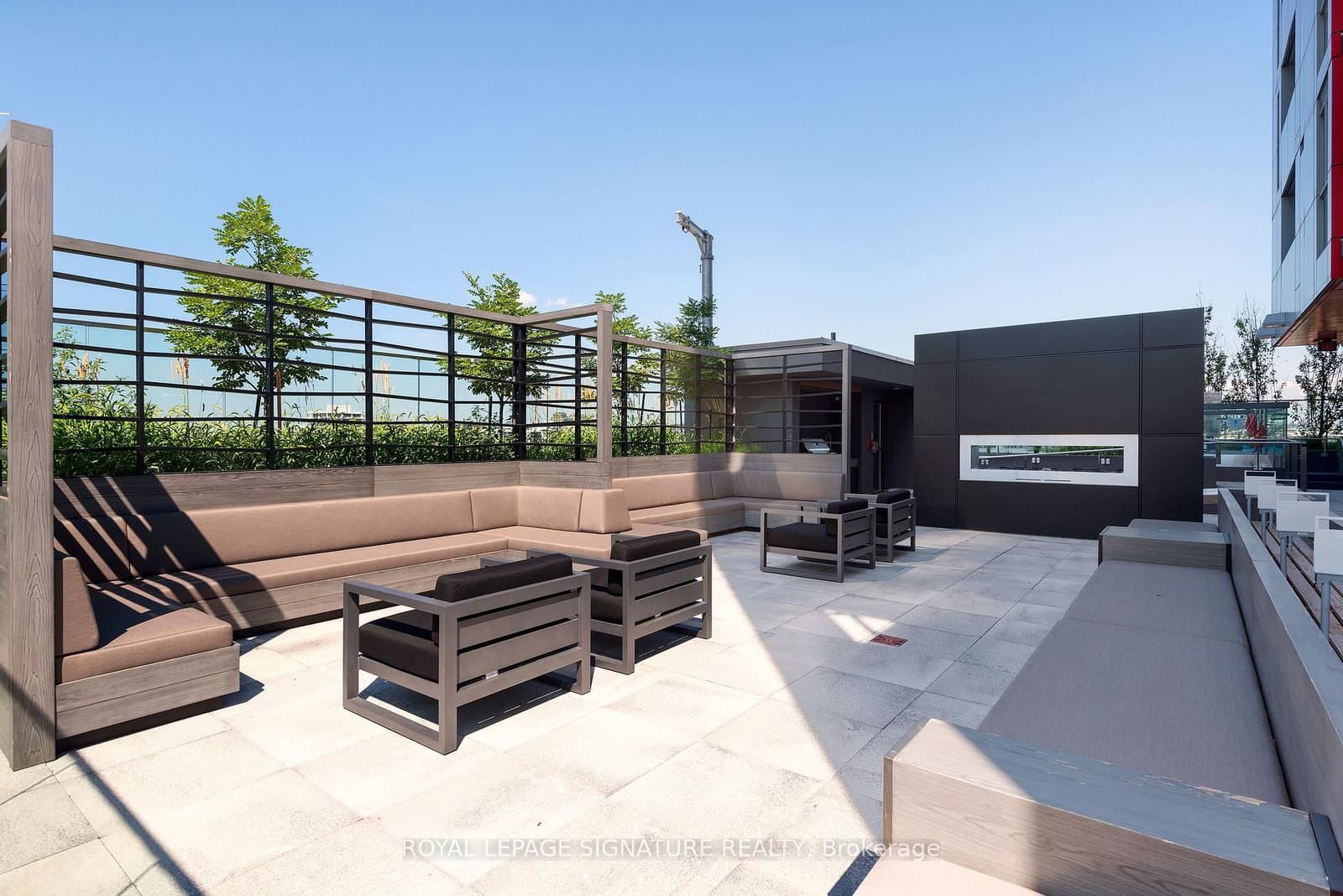 318 Richmond Street W, Unit 410 thumbnail 8