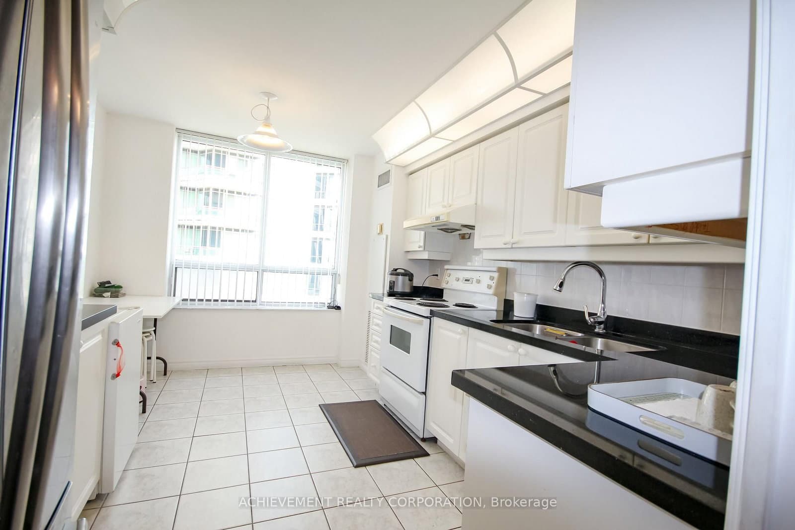 18 Sommerset Way, Unit 1016 thumbnail 15