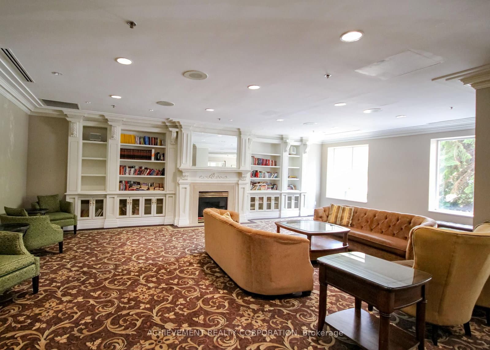 18 Sommerset Way, Unit 1016 thumbnail 4
