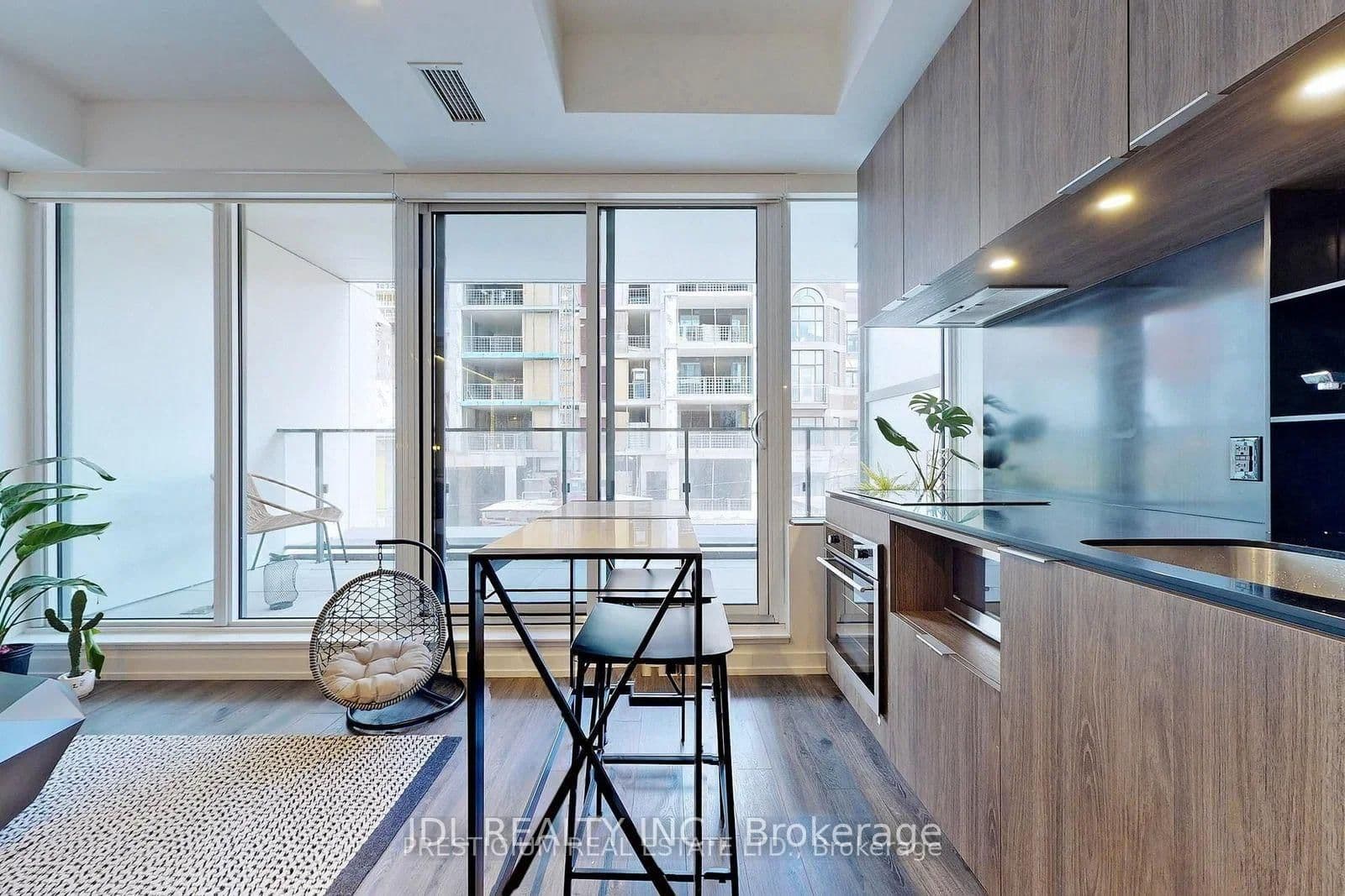 77 Shuter Street, Unit 207 thumbnail 5