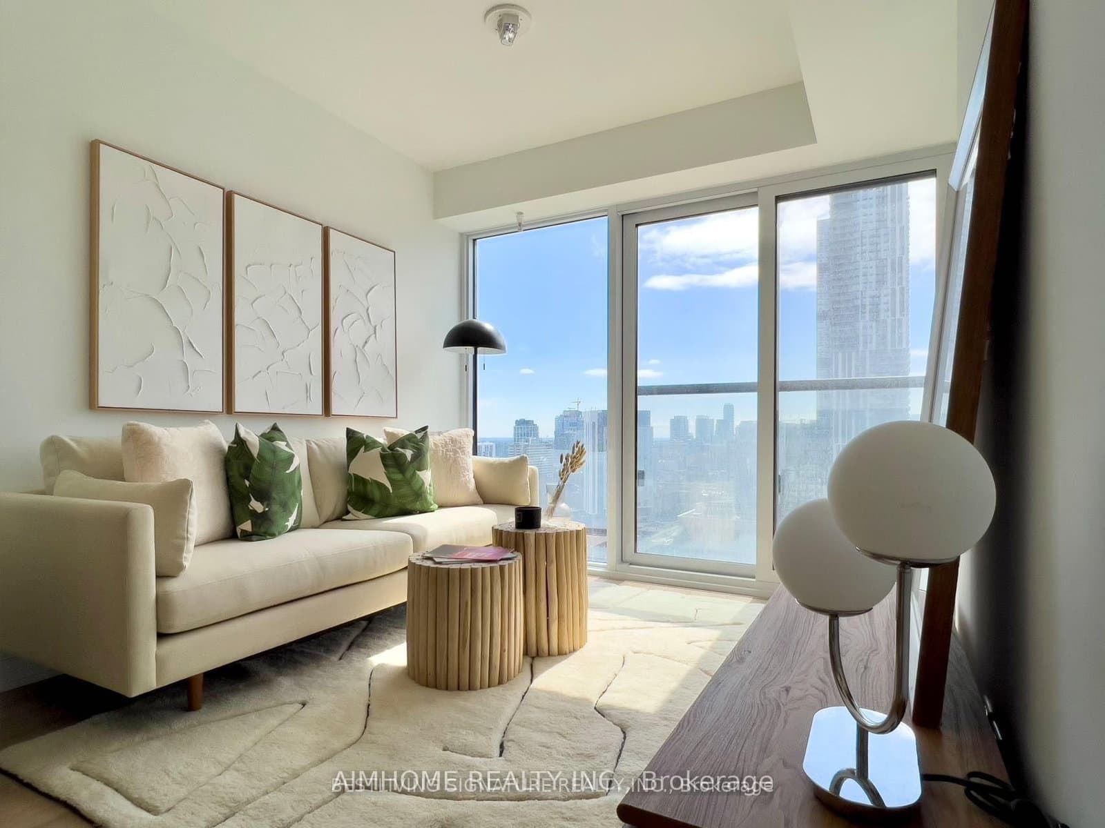 319 Jarvis Street, Unit 1802 thumbnail 3