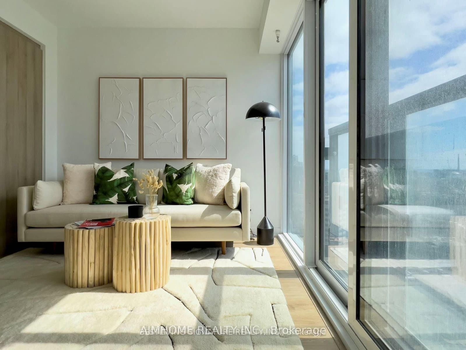 319 Jarvis Street, Unit 1802 thumbnail 4