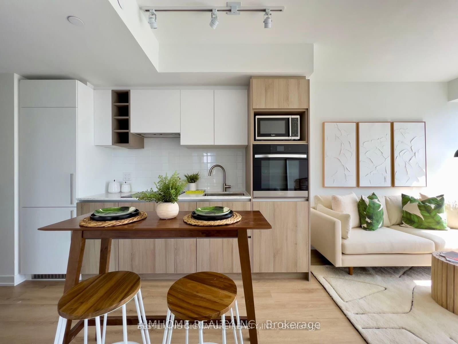 319 Jarvis Street, Unit 1802 thumbnail 6