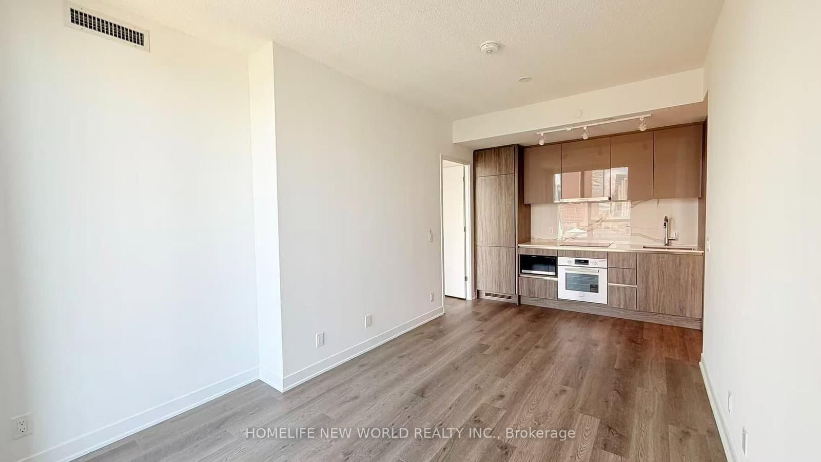 180 Front Street E, Unit 3612 thumbnail 10