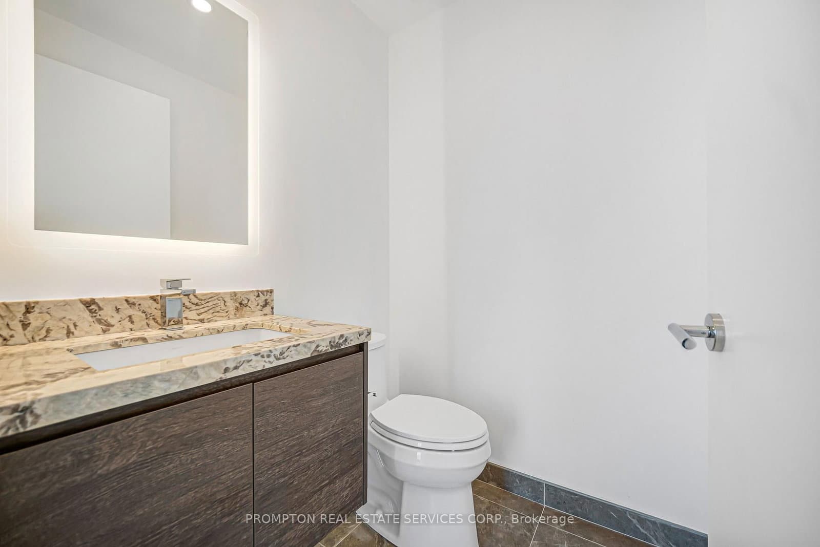 1315 Bay st Street, Unit 3302 thumbnail 15