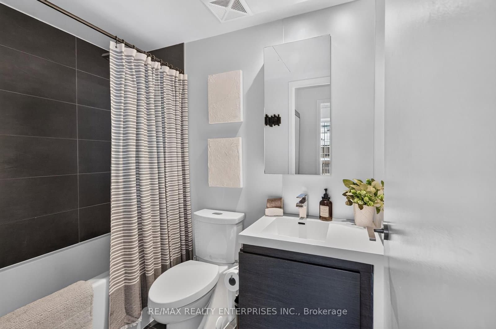 1030 King Street W, Unit 942 thumbnail 19