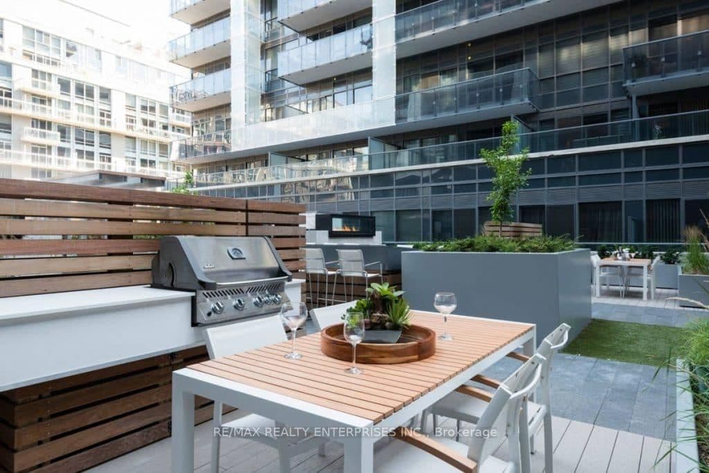 1030 King Street W, Unit 942 thumbnail 43