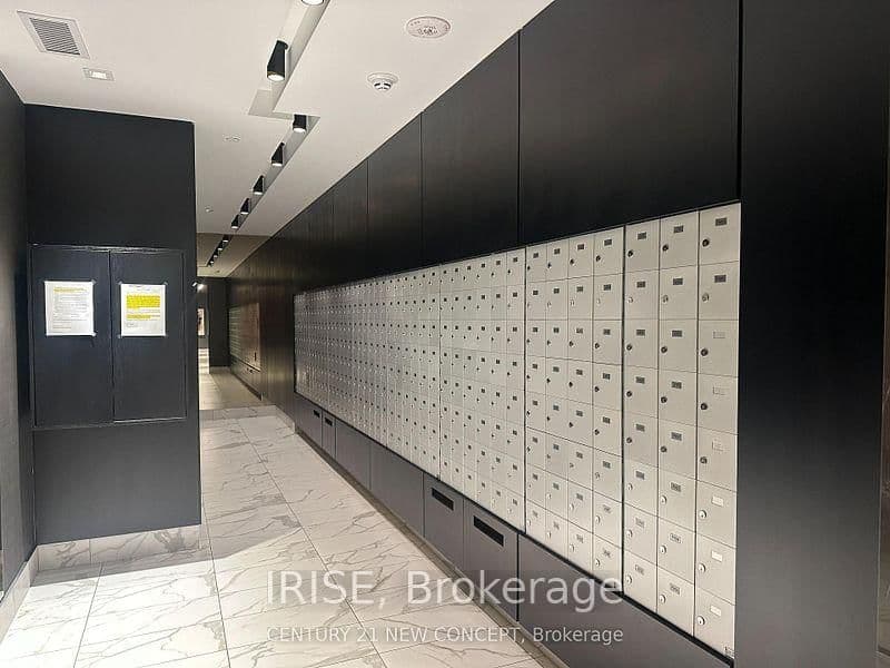 327 King Street W, Unit 606 thumbnail 12