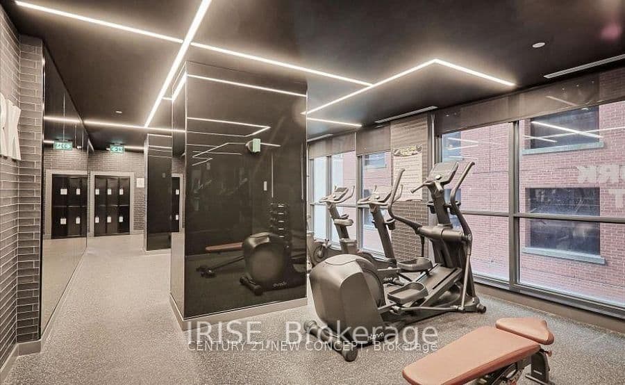 327 King Street W, Unit 606 thumbnail 14