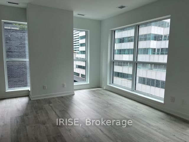 327 King Street W, Unit 606 thumbnail 3