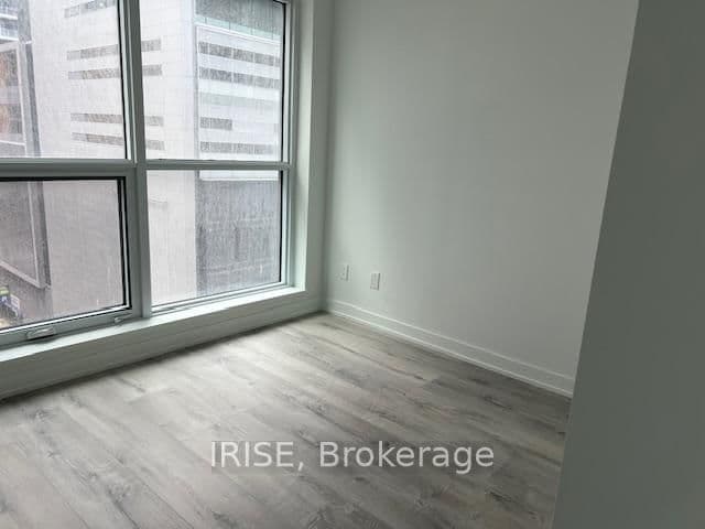 327 King Street W, Unit 606 thumbnail 7