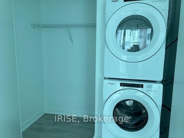 327 King Street W, Unit 606 thumbnail 9