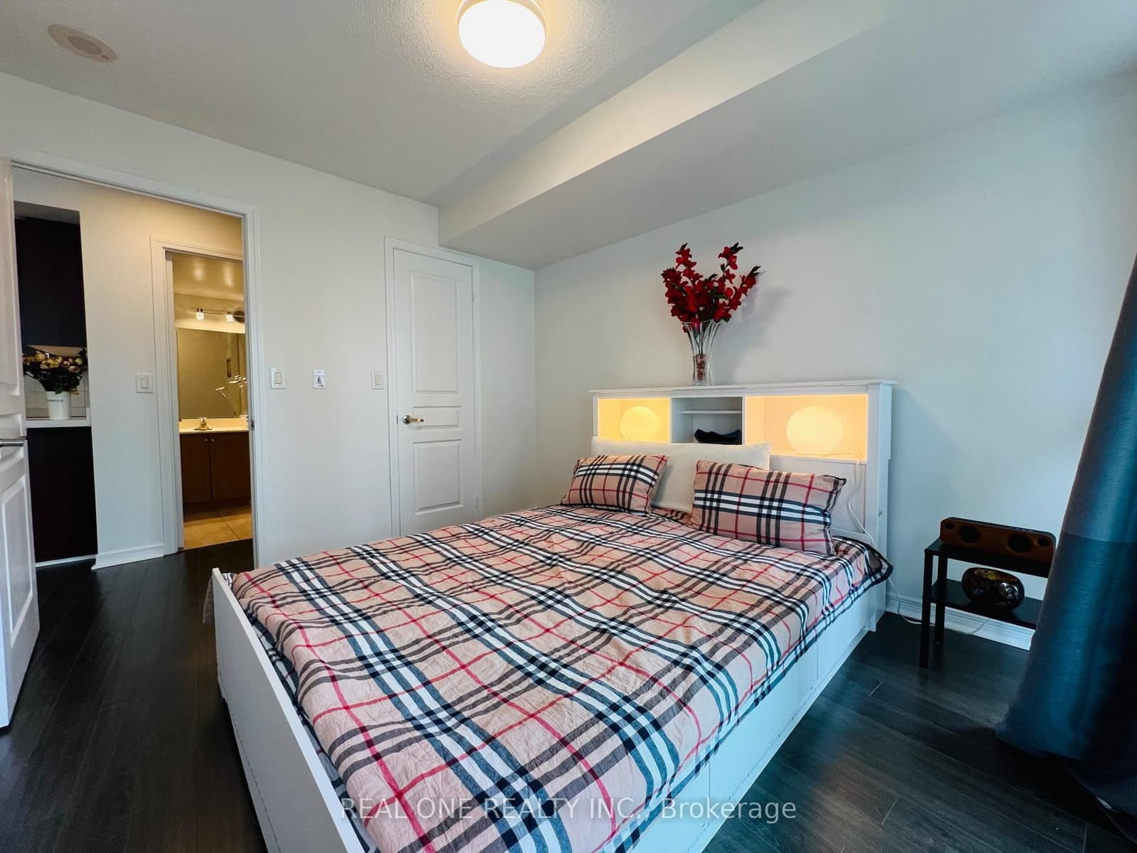 503 Beecroft Road, Unit 801 thumbnail 20