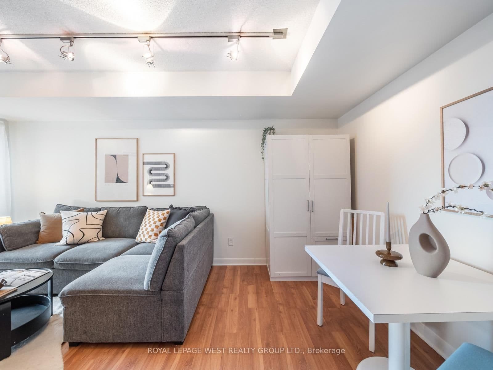 313 Richmond Street E, Unit 1453 thumbnail 26