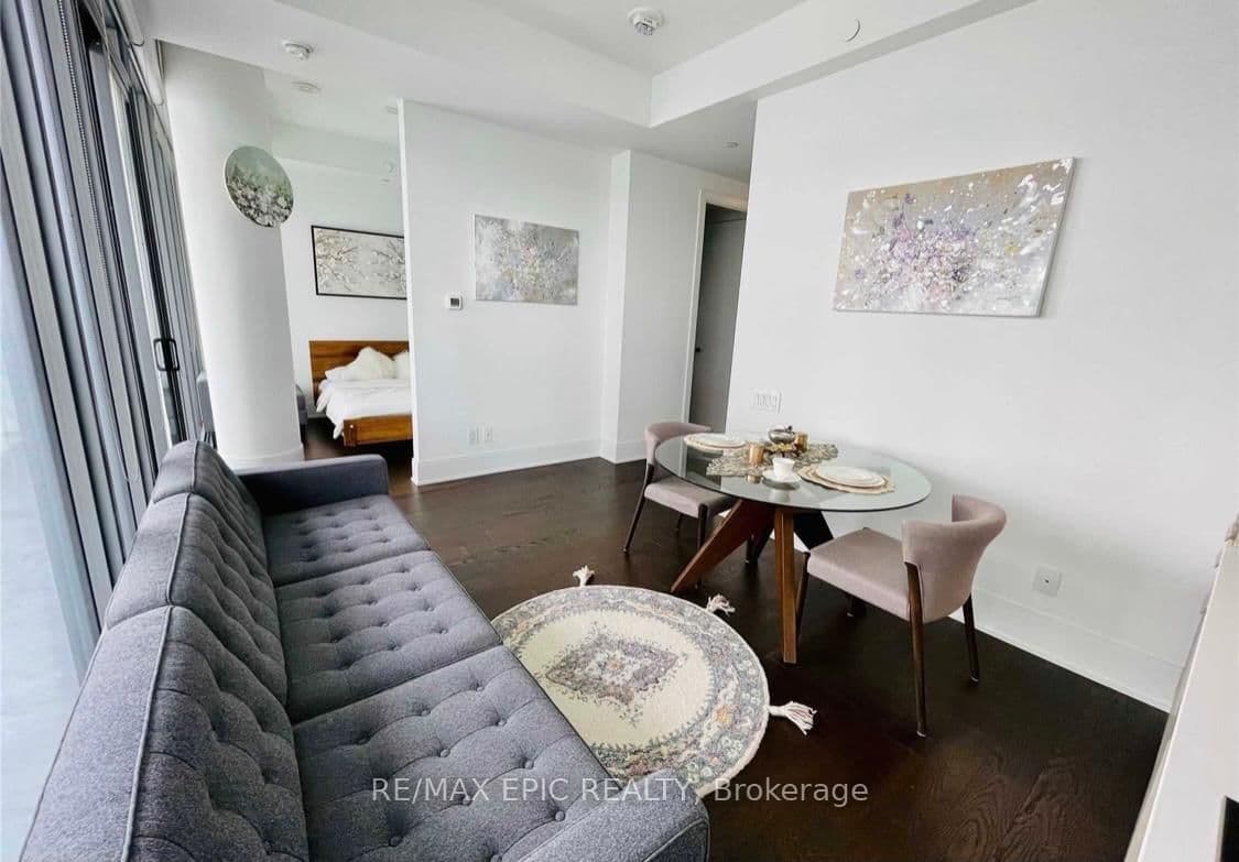50 Charles Street E, Unit 4705 thumbnail 2