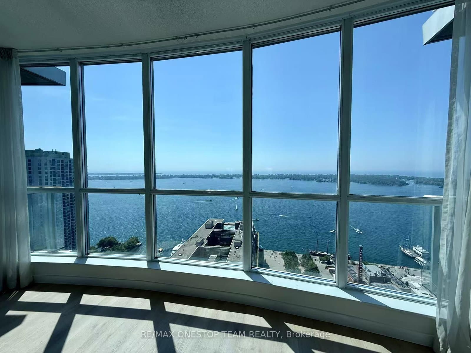 208 Queens Quay W, Unit 3506 thumbnail 2