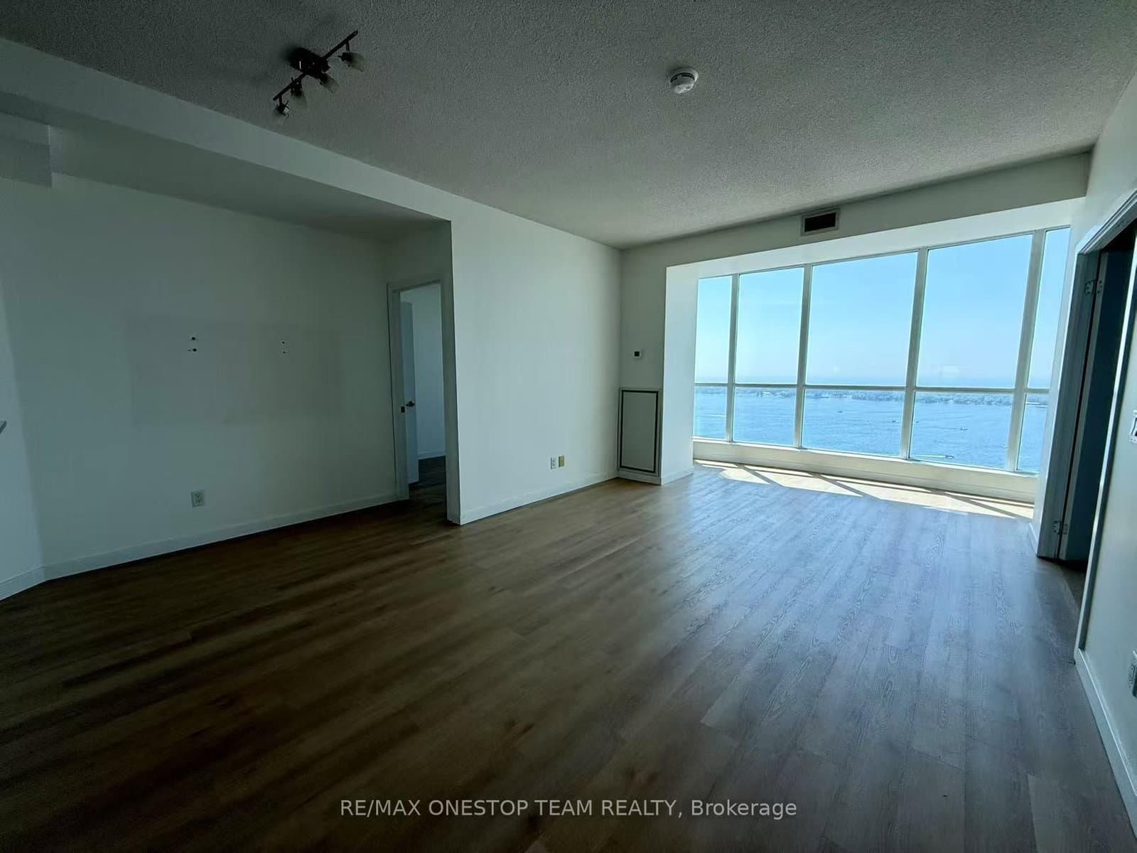 208 Queens Quay W, Unit 3506 thumbnail 5