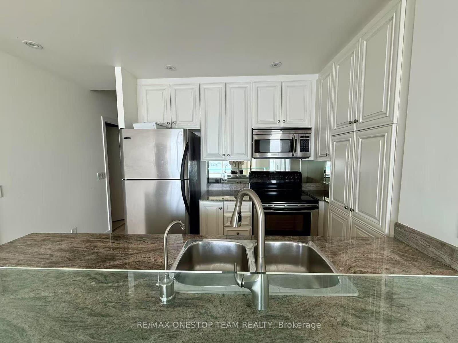208 Queens Quay W, Unit 3506 thumbnail 6