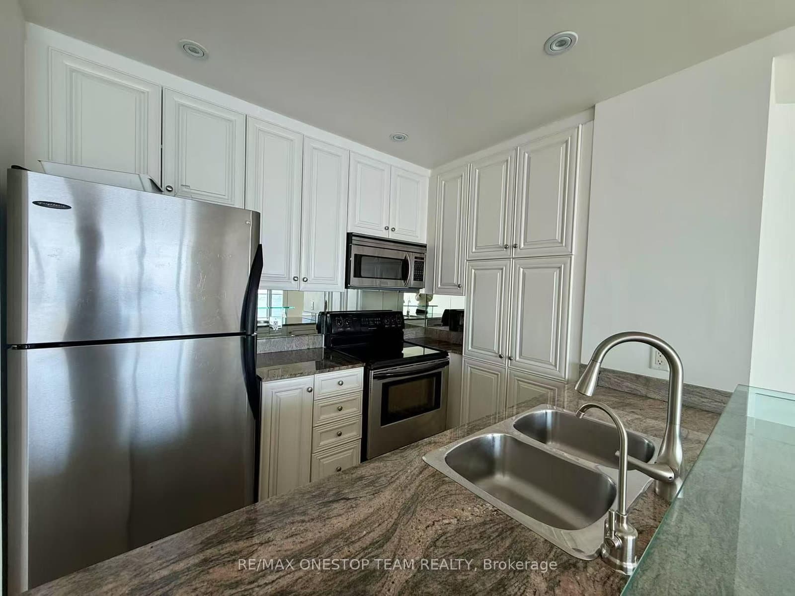208 Queens Quay W, Unit 3506 thumbnail 7