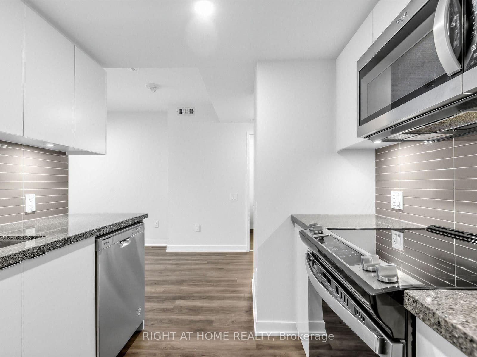 500 Wilson Avenue, Unit 423 thumbnail 6