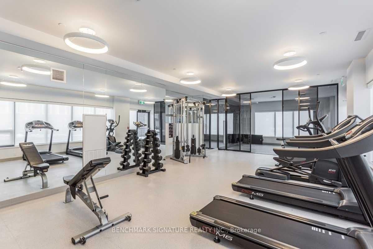 180 Fairview Mall Drive, Unit 1805 thumbnail 14