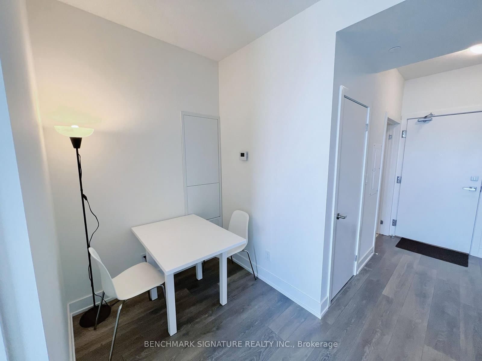 180 Fairview Mall Drive, Unit 1805 thumbnail 5