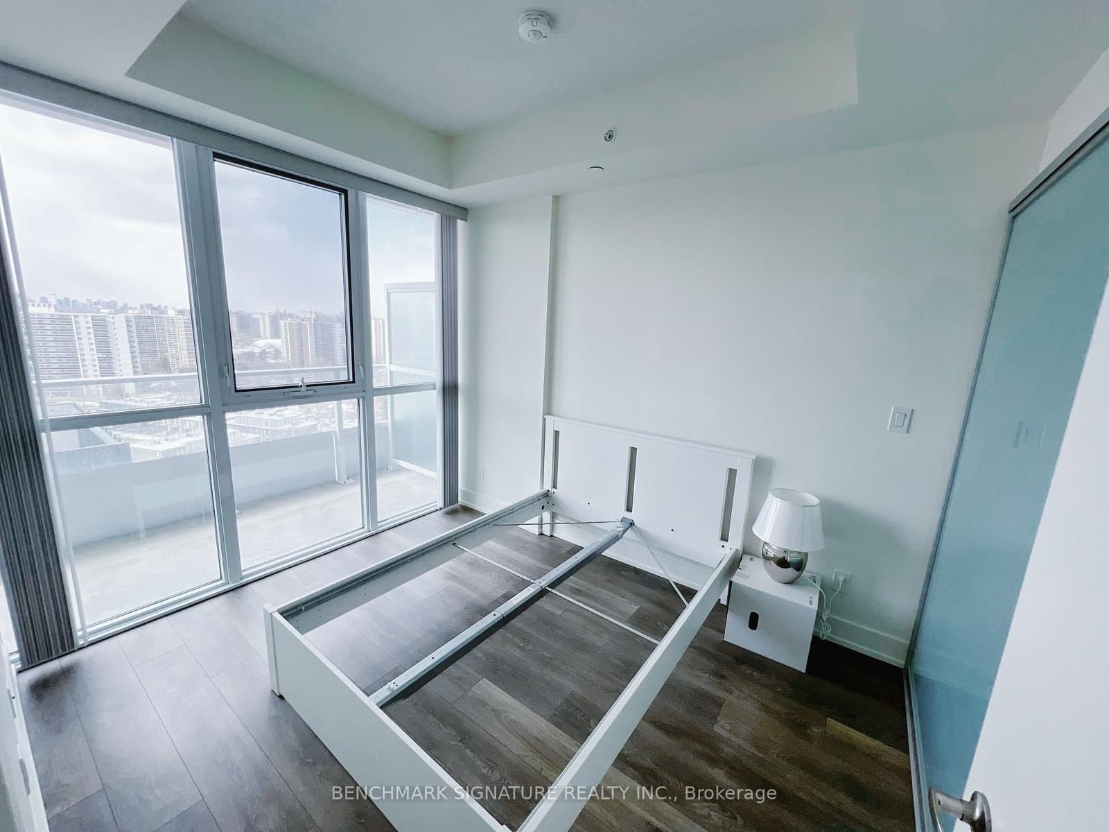 180 Fairview Mall Drive, Unit 1805 thumbnail 6