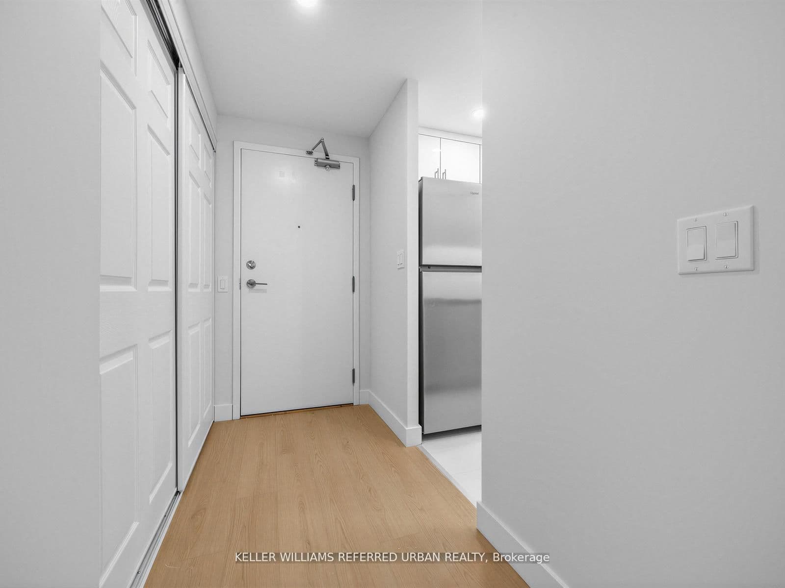 7 Bishop Avenue, Unit 217 thumbnail 14