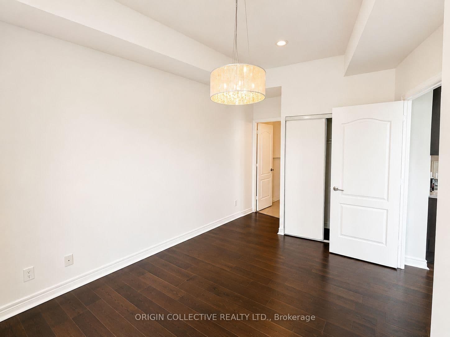 2756 Old Leslie Street, Unit 1016 thumbnail 4