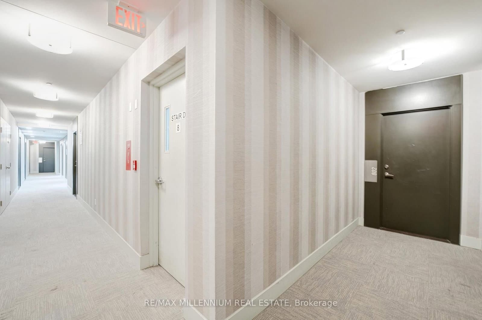 20 Bruyeres Mews, Unit 802 thumbnail 14