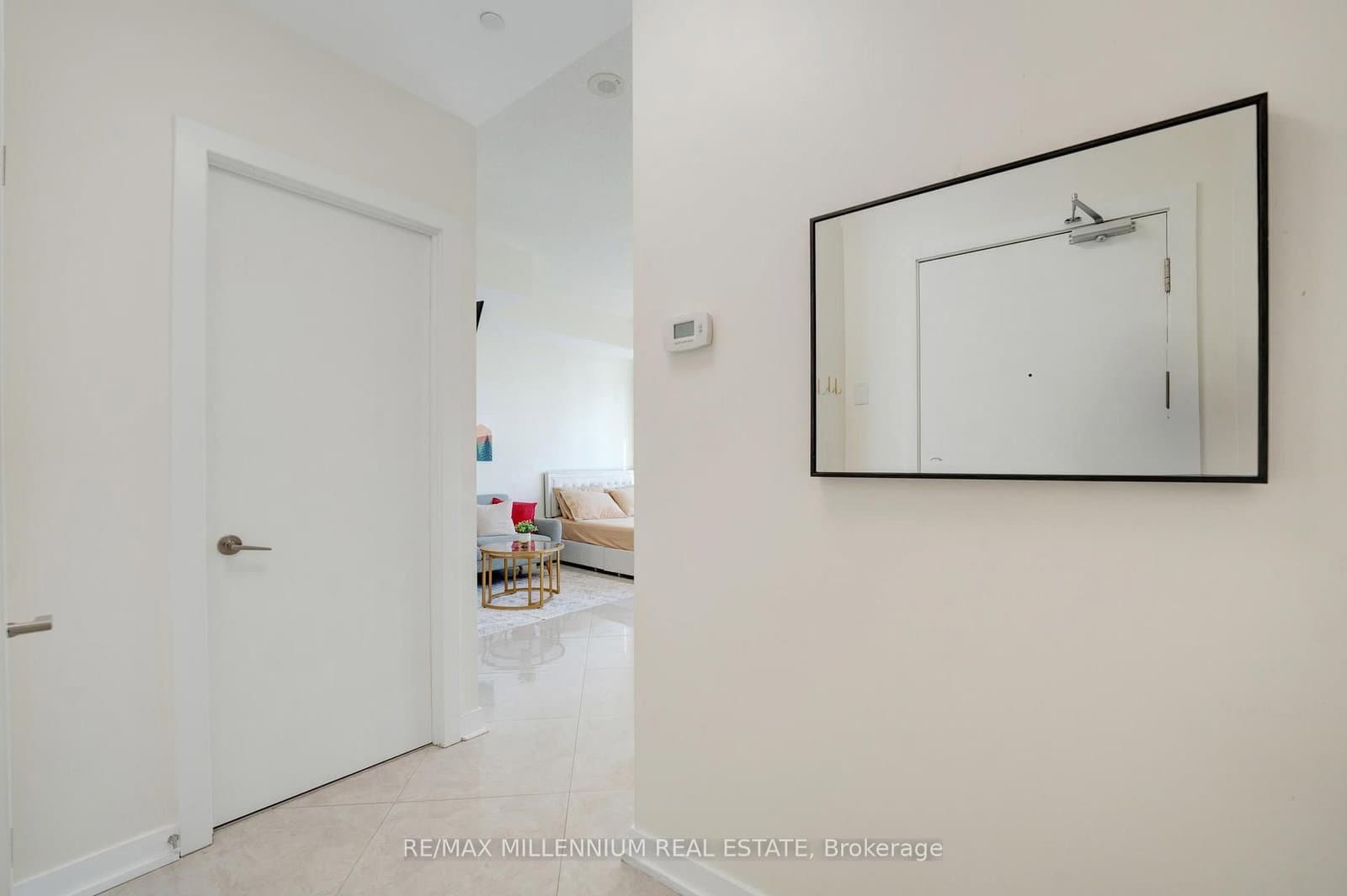 20 Bruyeres Mews, Unit 802 thumbnail 24