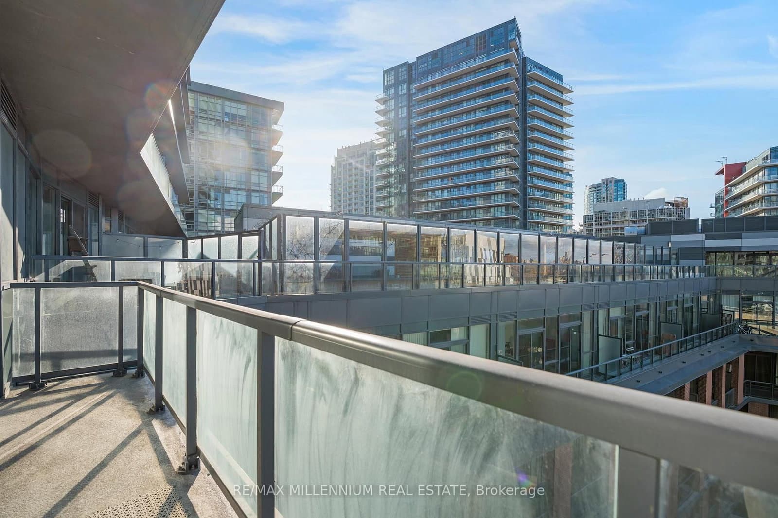20 Bruyeres Mews, Unit 802 thumbnail 26