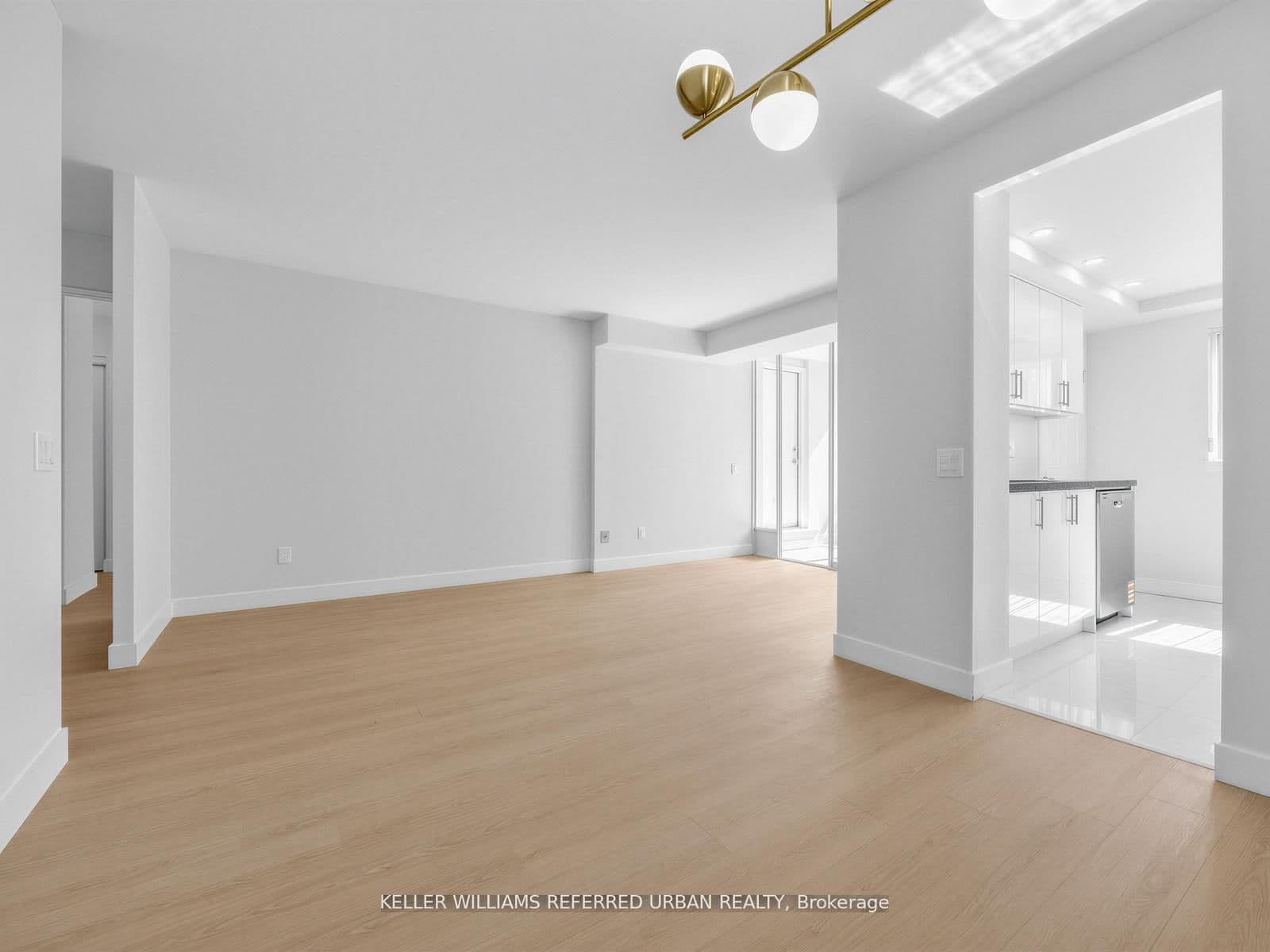 7 Bishop Avenue, Unit 501 thumbnail 11