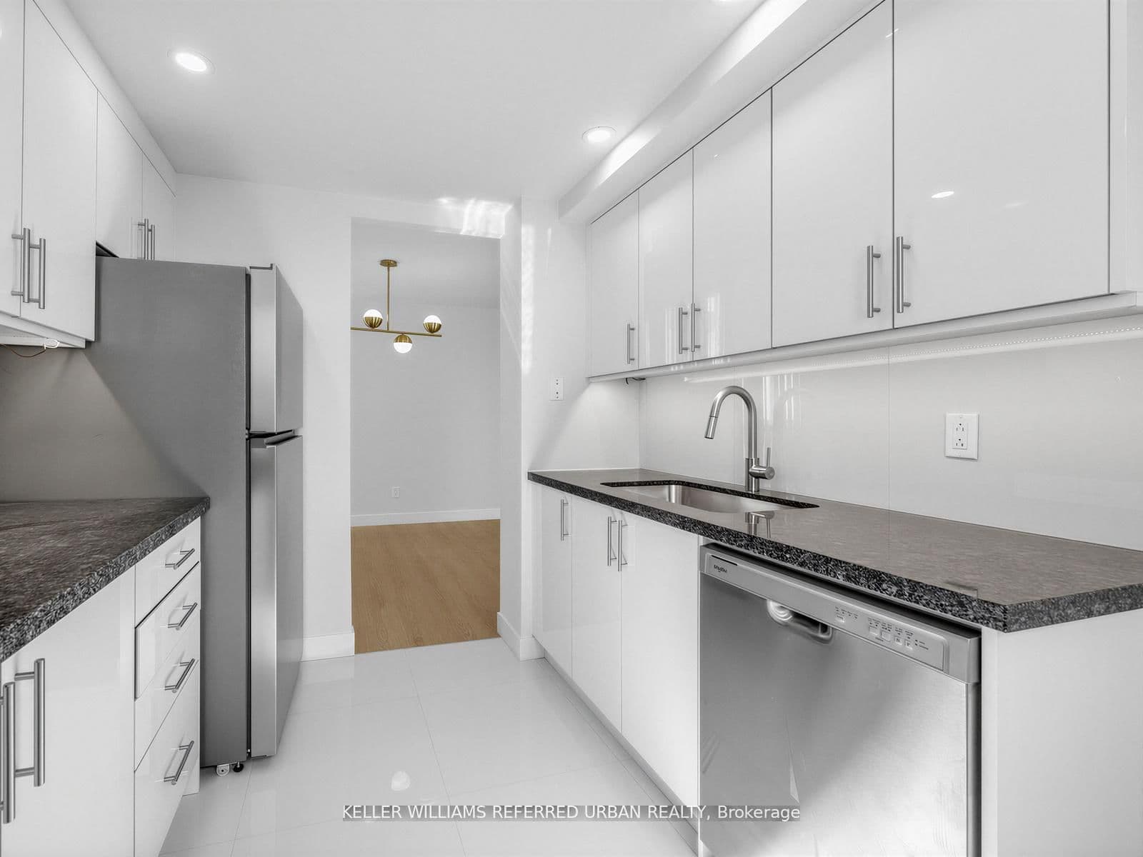 7 Bishop Avenue, Unit 501 thumbnail 14