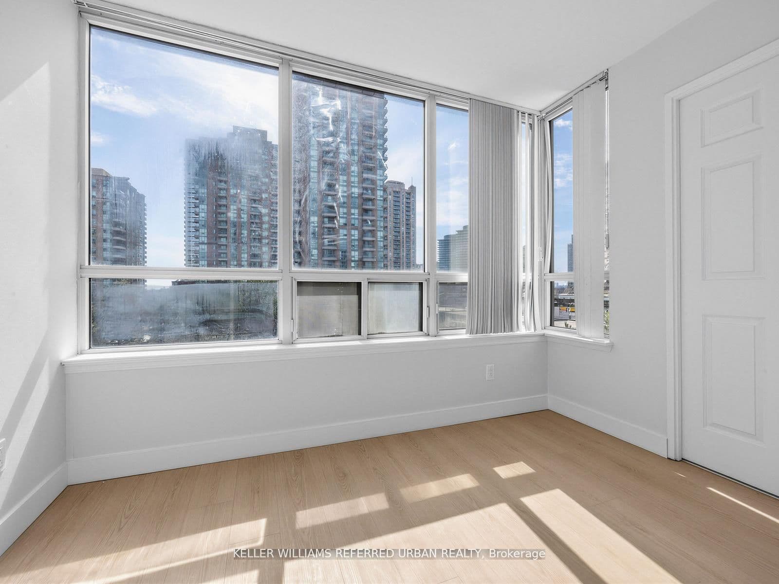 7 Bishop Avenue, Unit 501 thumbnail 18