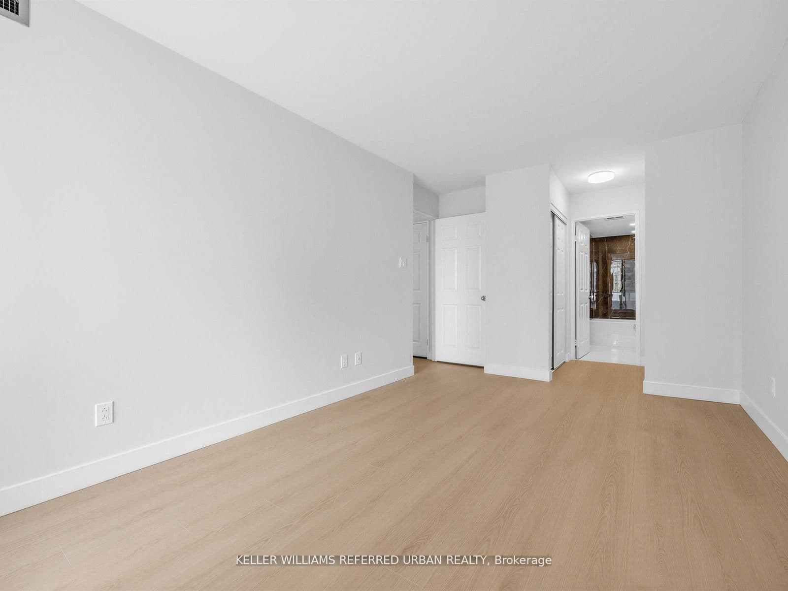 7 Bishop Avenue, Unit 501 thumbnail 23