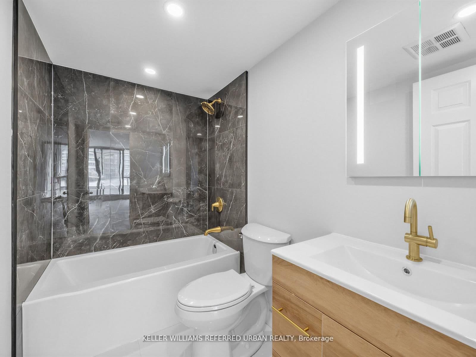 7 Bishop Avenue, Unit 501 thumbnail 24